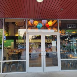 Fresh Pho - Front doors
