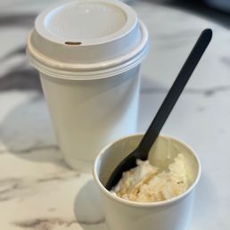 Very smooth latte with oat milk & delicious coconut cream brûlée dairy free ice cream!