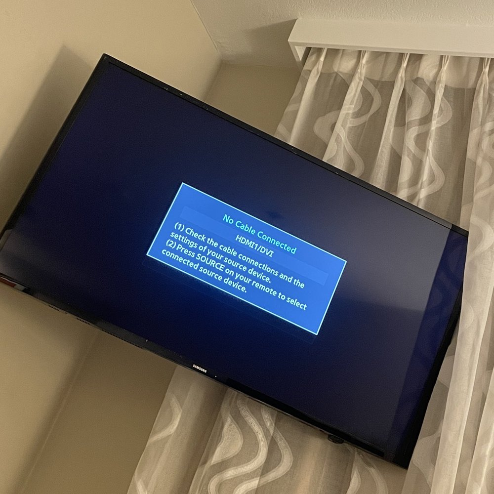 Chase Suite Hotel - TV wouldn't work because apparently there's "No Connection". - Hotels Near Me - Newark, California