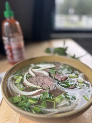 thơm® Portland by null