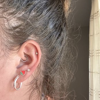 STUDS SoCo - Helix jewelry changed and bought at studs - Piercing Near Me - Austin, Texas