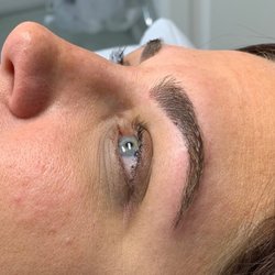Renew By Laura Brows and Beauty