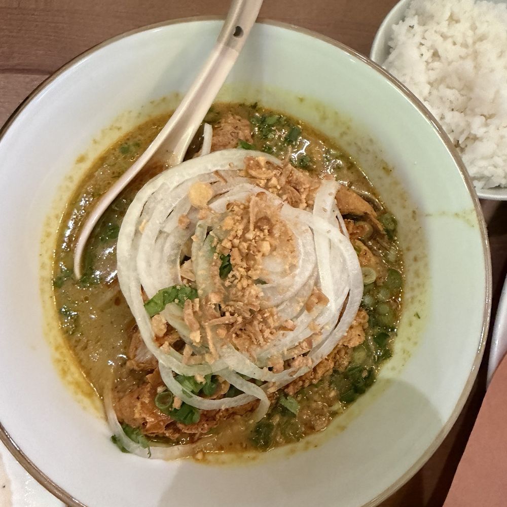 Chao Ban - Golden Mischief Curry - Vietnamese Near Me - McLean, Virginia