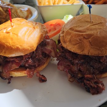 The Dillinger - Burgers - absolutely delicious - Bars Near Me - Boulder City, Nevada