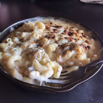Macdaddy's Macaroni & Cheese Bar - Small serving of Lobster Mac 'n' cheese. Incredibly good. - American Near Me - Monroe, Connecticut