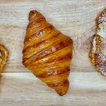 Sunshine's Bakery - Desserts Near Me - Irondale, Alabama