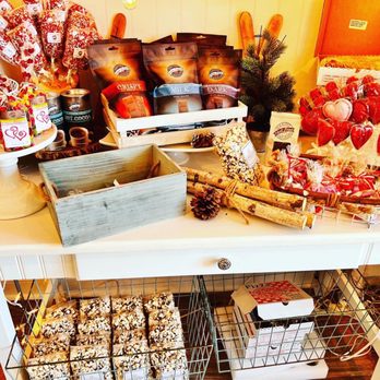 Castle Hill Chocolate - a variety of treats on display - Chocolatiers & Shops Near Me - Newtown, Connecticut