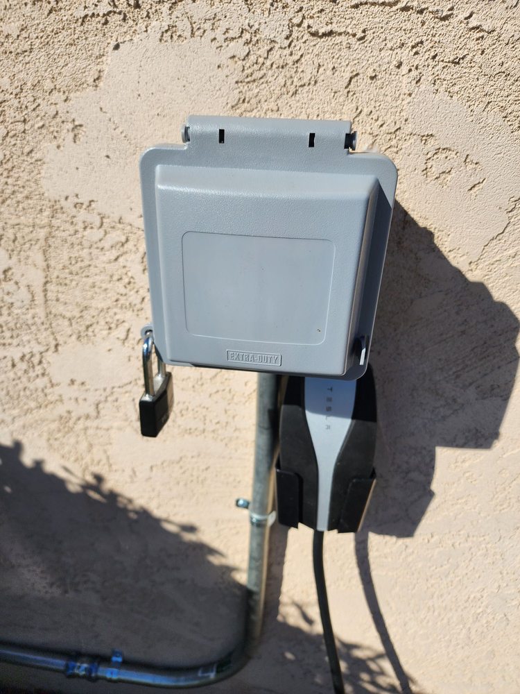 Slide of Diamond Force Electric
