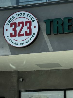 Tres Dos Tres by null