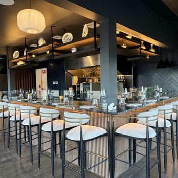 Ram & Rooster - Bar countertops on the main floor - New American Near Me - Metuchen, New Jersey
