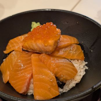 The Blossom - Sake Salmon Oyakodon - Delis Near Me - Palisades Park, New Jersey The Blossom - Sake Salmon Oyakodon - Delis Near Me - Palisades Park, New Jersey