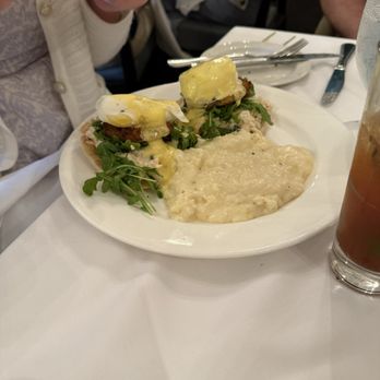 Magnolias - Crab Benedict - Southern Near Me - Charleston, South Carolina Magnolias - Crab Benedict - Southern Near Me - Charleston, South Carolina