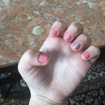 Bloom Spa - The pointer finger is crusty and dirty - Nail Salons Near Me - Hoboken, New Jersey Bloom Spa - The pointer finger is crusty and dirty - Nail Salons Near Me - Hoboken, New Jersey