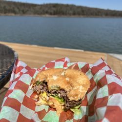 Area 51 Marina - Cheeseburger with everything