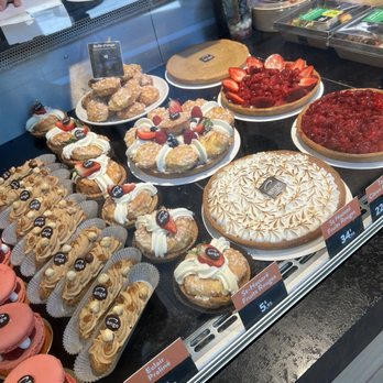 Boulangerie Ange - Bakeries Near Me - Montreal, Quebec
