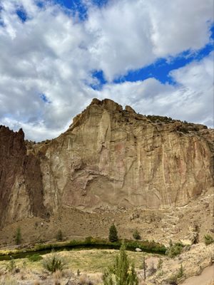Smith Rock State Park by null