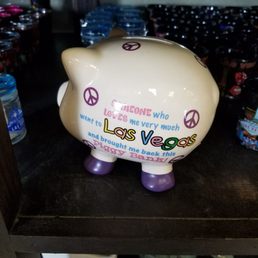 Gift area piggy bank. So cute.