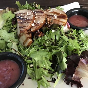 Pizza e Birra - Pear and pecan salad - Pizza Near Me - San Diego, California