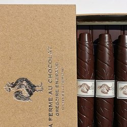 La Ferme au Chocolat - Une boîte de cigares pralinés noisettes à l'ancienne signée Grégoire ENGRAND de La Ferme au Chocolat Fonderie à la Campagne... .