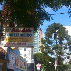 Salão Arídio - No mesmo endereço e com clientela cativa há anos.