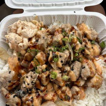 Da Bald Guy - Fried ahi - Food Trucks Near Me - Kahuku, Hawaii