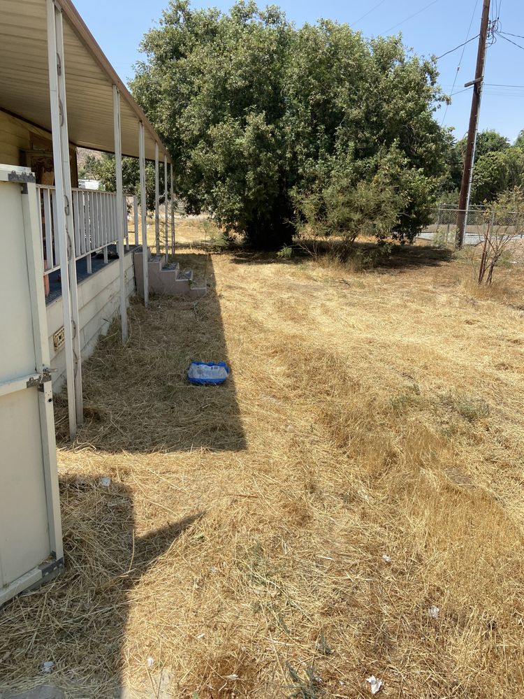 Slide of Bobs Weed Abatement Hemet