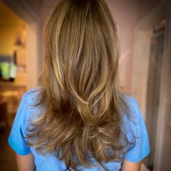 Moss & Black Salon And Spa - Modern Root Experience with Lowlights by Jennifer
@jennifer_mossblacksalon