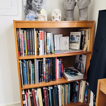 Oak Grove Art Academy - Art Book Library - Art Classes Near Me - Alameda, California Oak Grove Art Academy - Art Book Library - Art Classes Near Me - Alameda, California