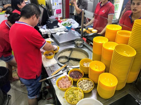 Authentic Mun Chee Kee King of Pig's Organ Soup by null