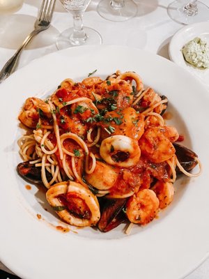 Avanzare Italian Dining by null