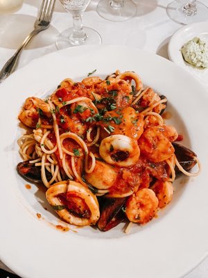 Photo of Avanzare Italian Dining - Springfield, MO, US. Frutti Di Mare. Favorite dinner ever.