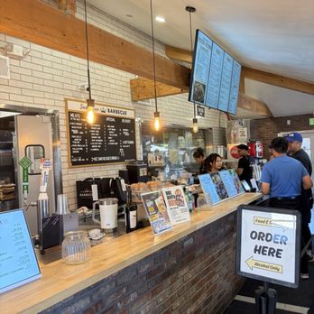 Smoke Queen Barbecue - Inside - Barbeque Near Me - Garden Grove, California