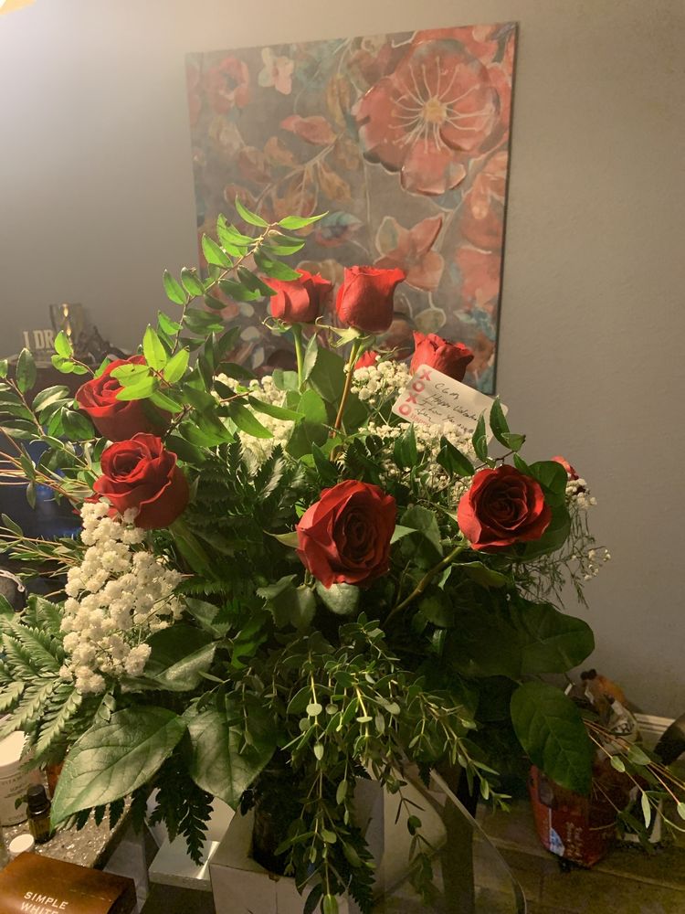 ALWAYS IN BLOOM FLORIST & GIFTS Updated October 2024 67 Photos & 19