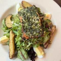 Salmon Niçoise Salad Salmon Niçoise Salad