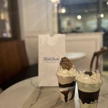 MilkShake Factory Downtown - Desserts Near Me - Pittsburgh, Pennsylvania