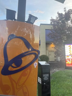 Taco Bell by null