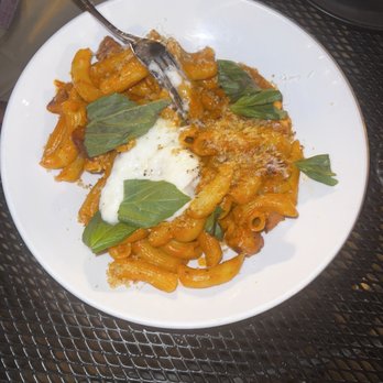 Siena Tavern - Rigatoni with chicken - Italian Near Me - Chicago, Illinois