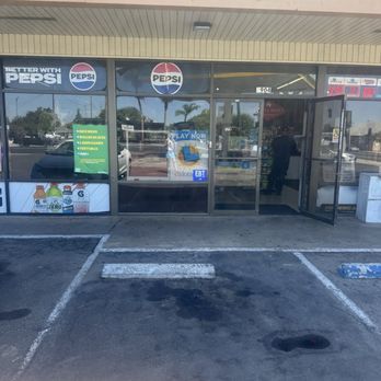 Valero - ..... - Gas Stations Near Me - Selma, California Valero - ..... - Gas Stations Near Me - Selma, California