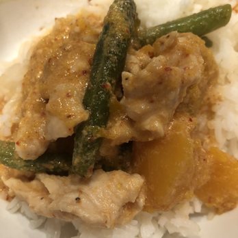 Sawasde Thai Cooking - Pumpkin Cury w/ chicken ($12.50) - Thai Near Me - Brooklyn, New York