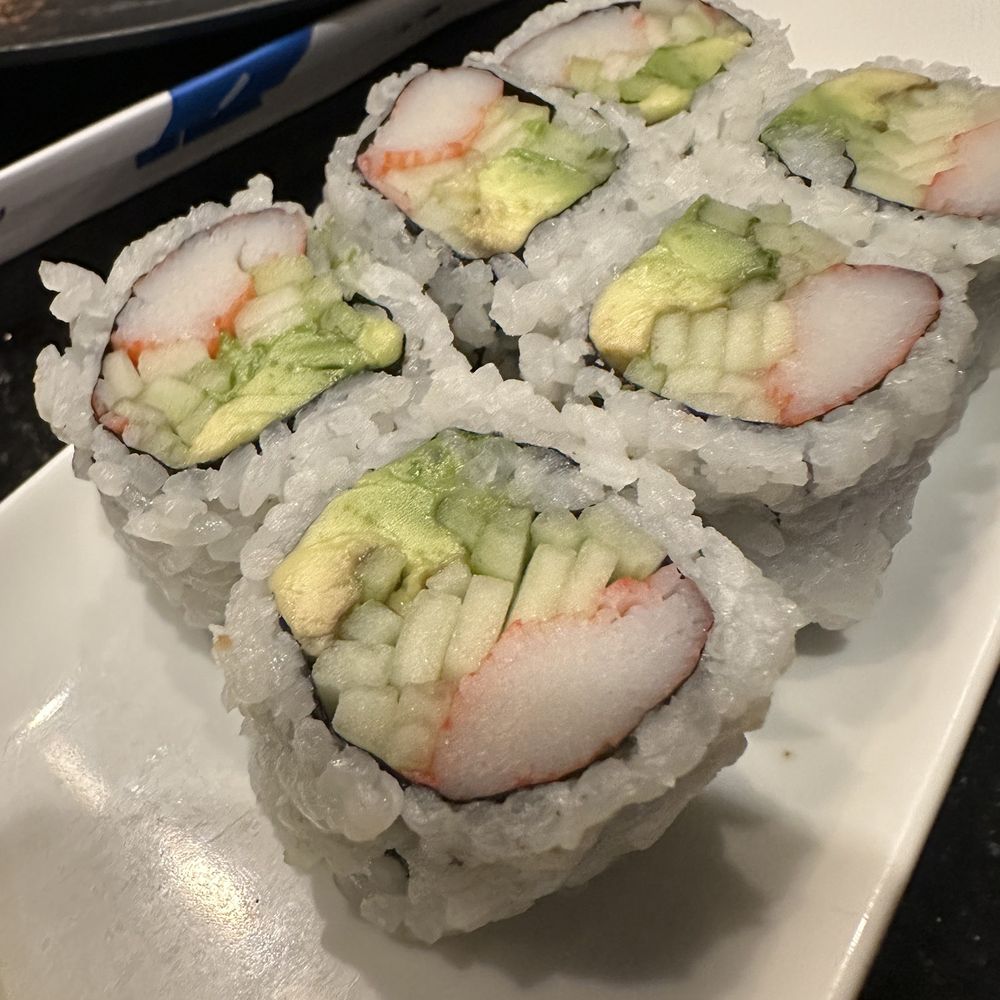 Mizu 21 - california roll - Sushi Bars Near Me - Canton, Connecticut Mizu 21 - california roll - Sushi Bars Near Me - Canton, Connecticut