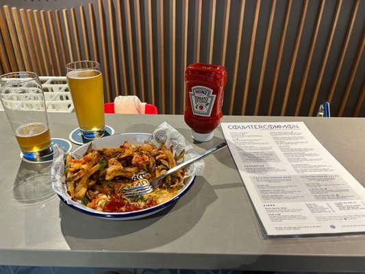 CounterCommon Beerworks & Kitchen by null