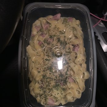 ARTIPASTA - Tagliatelle with green peas and ham - Italian Near Me - Austin, Texas ARTIPASTA - Tagliatelle with green peas and ham - Italian Near Me - Austin, Texas