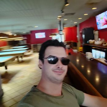 Charlie G’s - Chilling at the bar - American Near Me - Fredericksburg, Virginia Charlie G’s - Chilling at the bar - American Near Me - Fredericksburg, Virginia