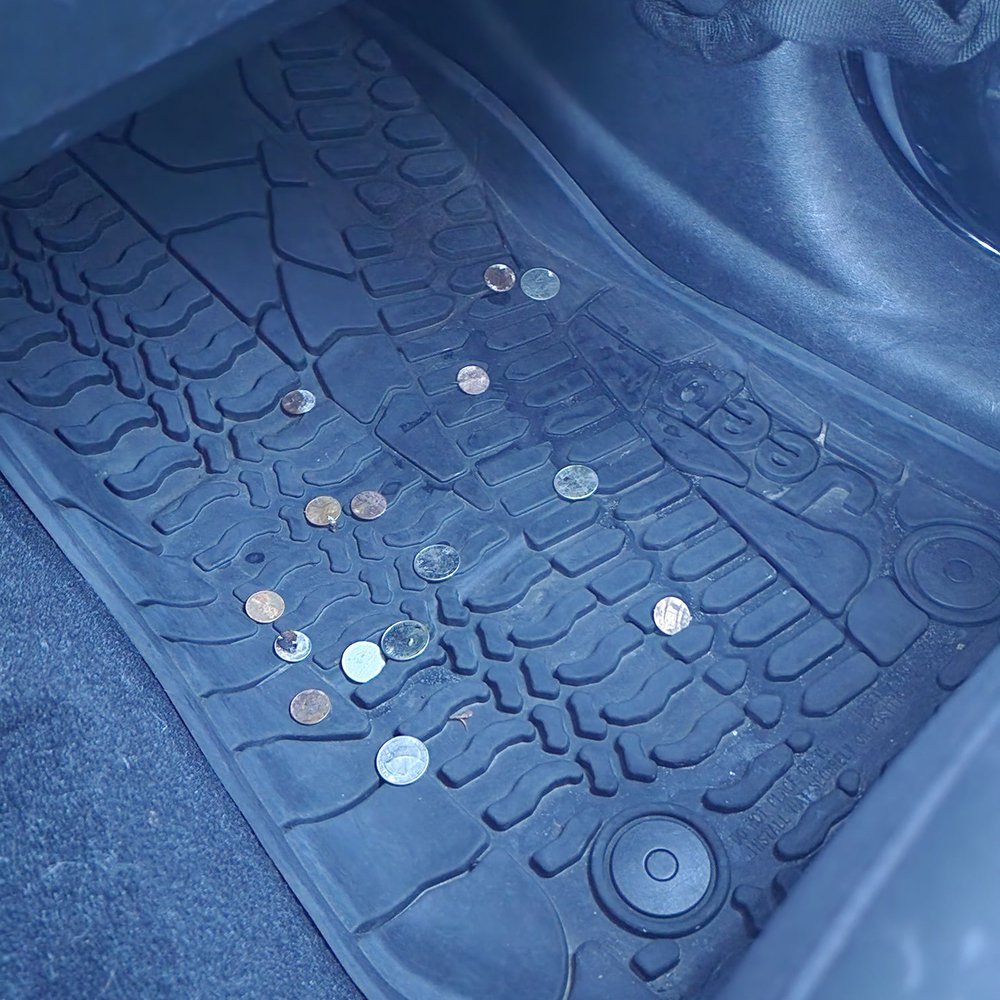 Encinitas Car Wash - Why did they throw my coins on floor? - Car Wash Near Me - Encinitas, California Encinitas Car Wash - Why did they throw my coins on floor? - Car Wash Near Me - Encinitas, California
