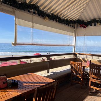 The Beachcomber - Gorgeous view - Seafood Near Me - Newport Beach, California The Beachcomber - Gorgeous view - Seafood Near Me - Newport Beach, California