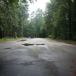 Chattahoochee River National Recreation Area Medlock Bridge - Large parking lot