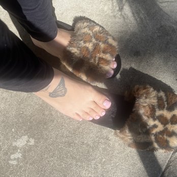 Golden Nail Bar - Nail Salons Near Me - Union City, California