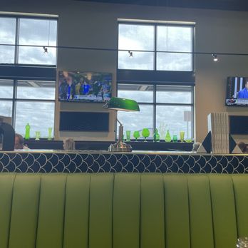 The Winston - Dining area - New American Near Me - Edmond, Oklahoma The Winston - Dining area - New American Near Me - Edmond, Oklahoma
