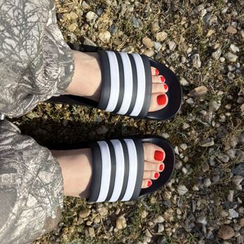 Alta Sierra Nails - Nail Salons Near Me - Grass Valley, California