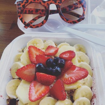 Eggs 'n Things - Hawaiian Acai Bowl - Breakfast & Brunch Near Me - Honolulu, Hawaii